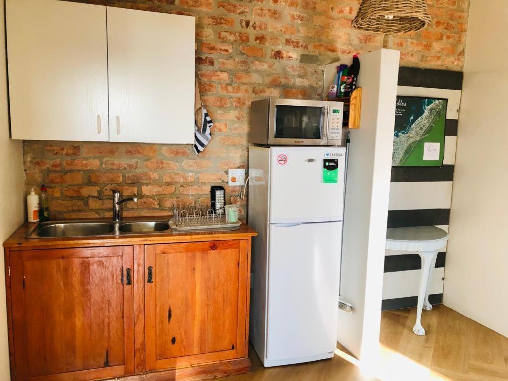 Self Catering Apartment - 德克尔德斯 外观 照片